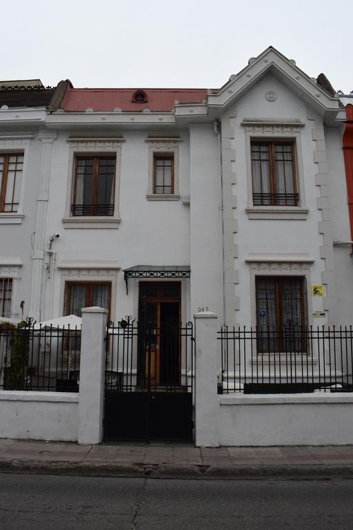 Casa Roble Hostal Boutique ซานติอาโก ภายนอก รูปภาพ