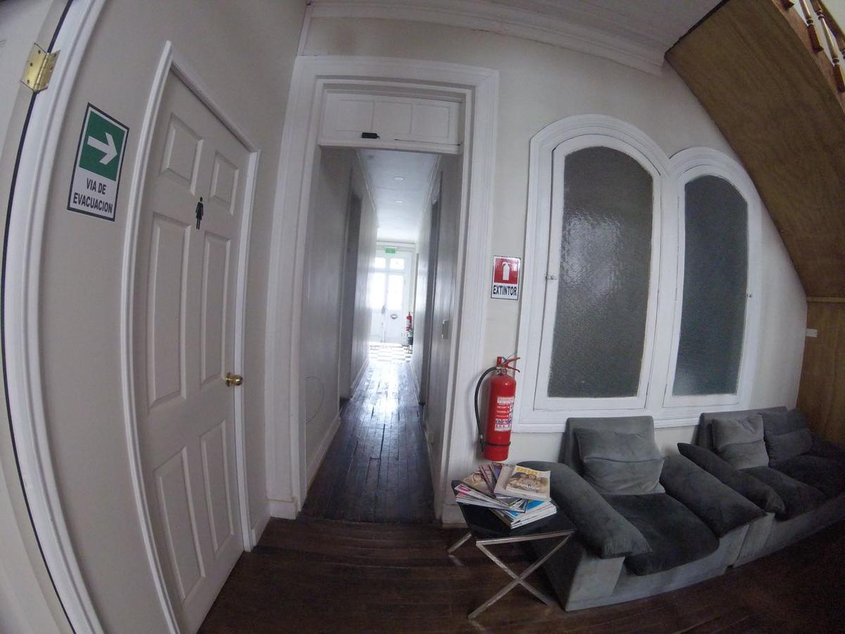 Casa Roble Hostal Boutique ซานติอาโก ภายนอก รูปภาพ